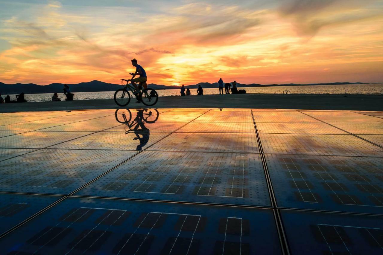 Centroom Zadar Bagian luar foto